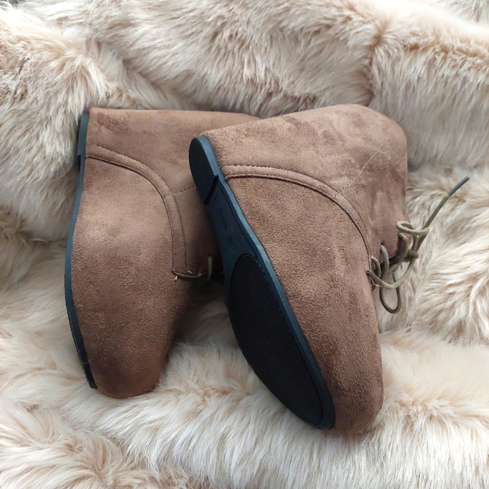 Wedge booties